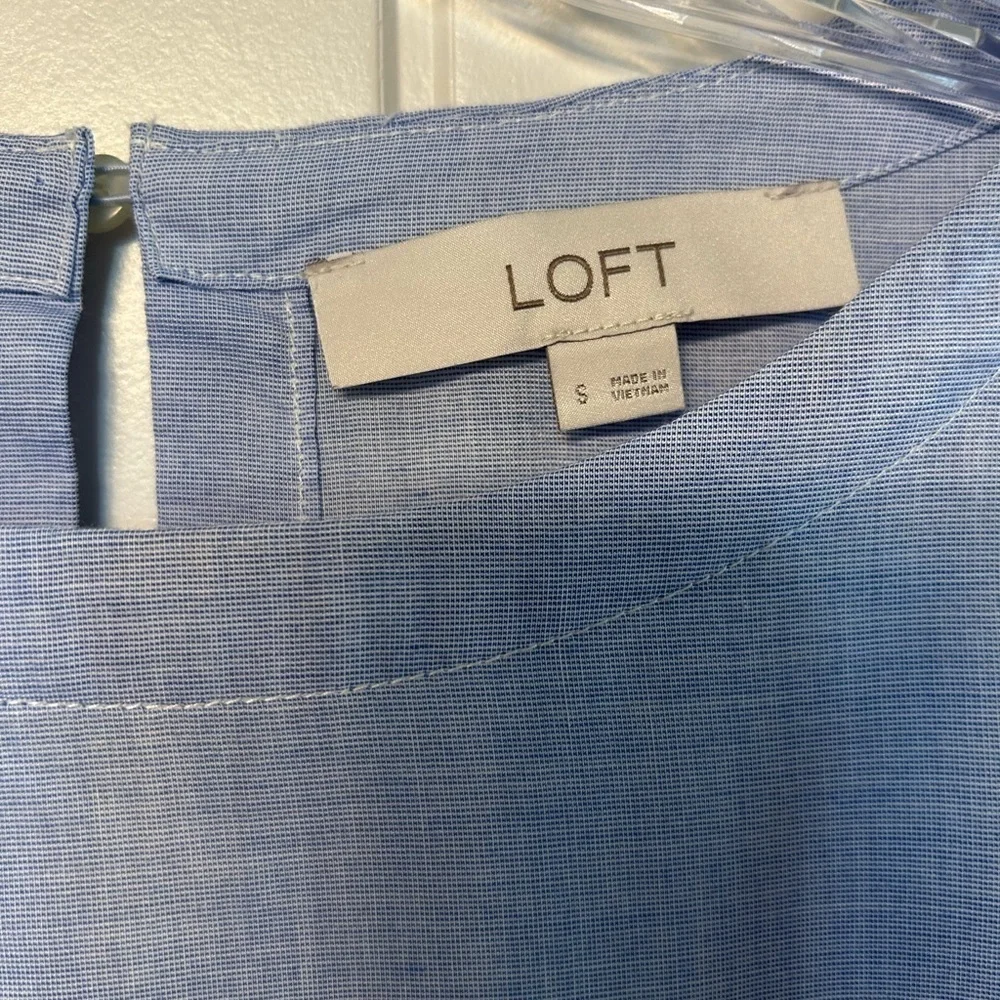 Loft Women's Light Blue Puff Sleeve Top